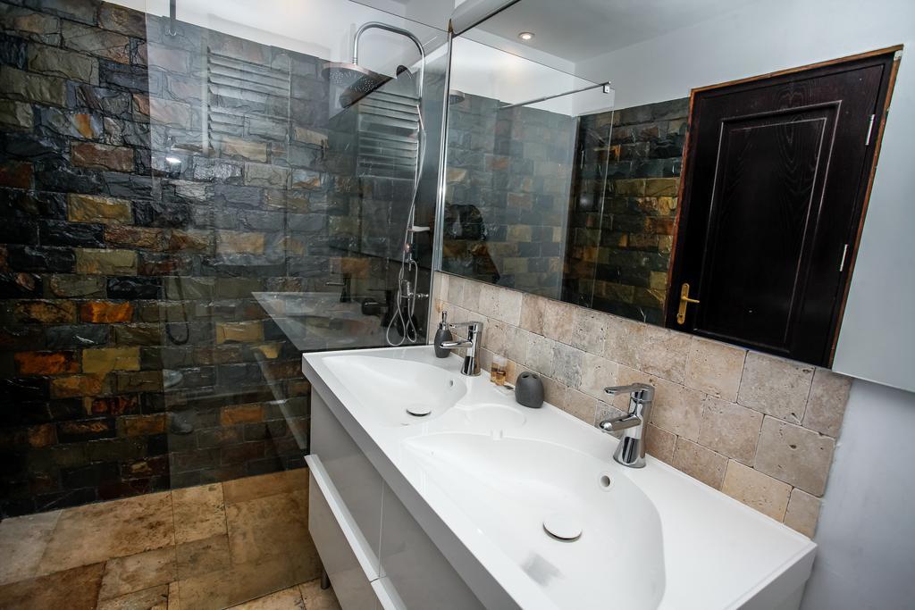 City Center Oasis Apartman Bukarest Kültér fotó