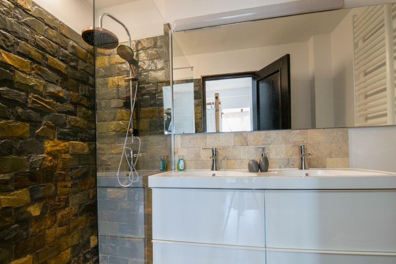 City Center Oasis Apartman Bukarest Kültér fotó