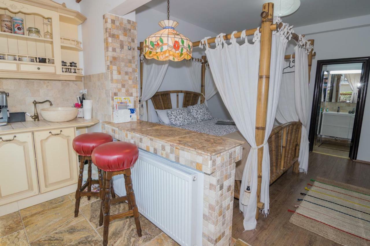 City Center Oasis Apartman Bukarest Kültér fotó